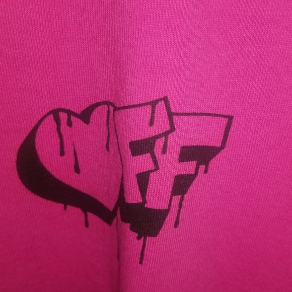 Off-White Tee - Picture 5 of 6